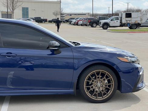 Used 2023 Toyota Camry SE w/ Convenience Package image 12