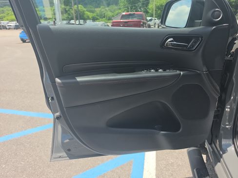 Used 2022 Dodge Durango R/T w/ Blacktop Package AWD/4WD image 18