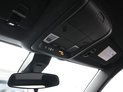 Used 2023 Chevrolet Equinox RS FWD image 22