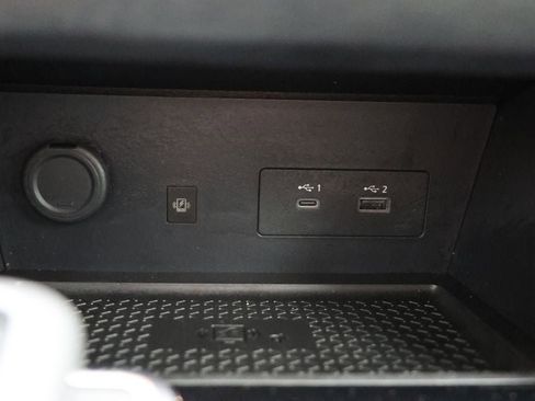 Used 2023 Nissan Pathfinder SL image 27