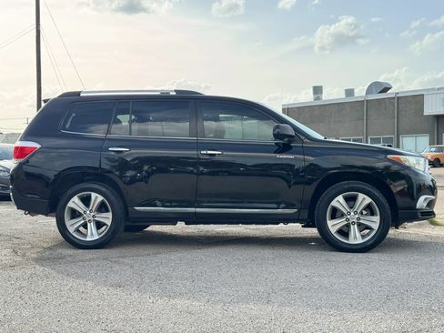 Used 2012 Toyota Highlander Limited w/ Tow Pkg AWD/4WD image 8
