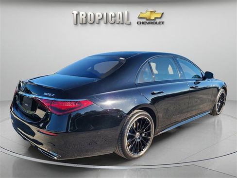 Used 2023 Mercedes-Benz S 500 4MATIC w/ AMG Line image 5