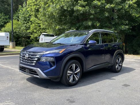 Used 2026 Nissan Rogue SL FWD image 5