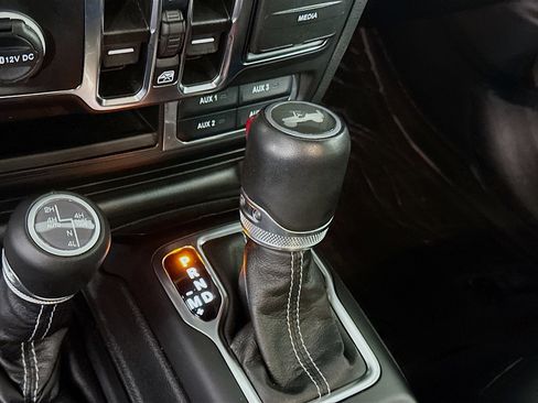 Used 2022 Jeep Wrangler Sahara w/ Safety Group image 25