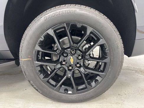 New 2026 Chevrolet Suburban Premier AWD/4WD image 40