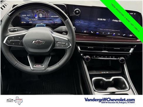 New 2026 Chevrolet Traverse Z71 w/ Enhanced Driving Package AWD/4WD image 11