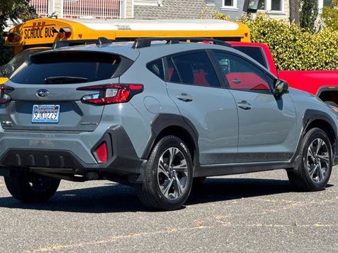 Used 2024 Subaru Crosstrek 2.0i Premium w/ Popular Package #4 AWD/4WD image 3
