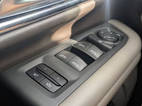 Used 2021 GMC Yukon SLT w/ Rear Media and Nav Package image 13