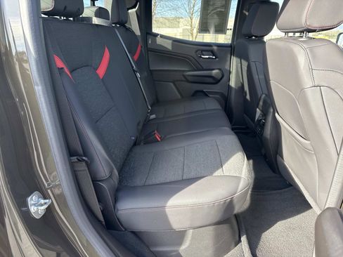 Used 2024 Chevrolet Colorado Z71 w/ Z71 Convenience Package 2 image 19