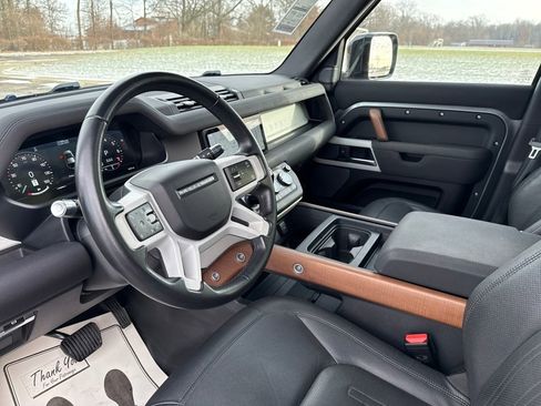 Used 2022 Land Rover Defender 110 SE image 12