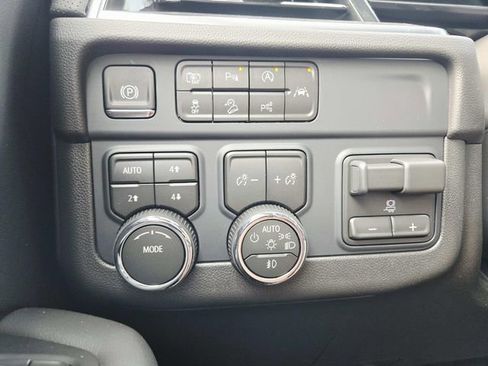 New 2026 Chevrolet Tahoe Premier w/ Sun And Tow Package AWD/4WD image 27