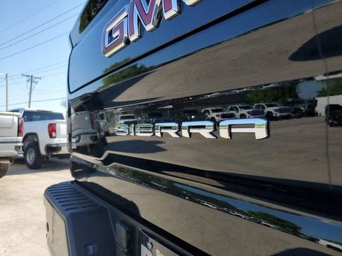 New 2026 GMC Sierra 2500 AT4 w/ AT4 Premium Plus Package AWD/4WD image 8