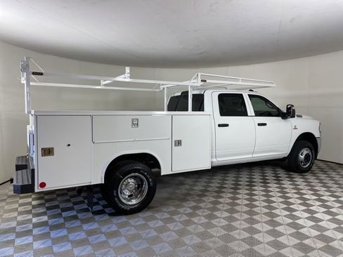 New 2024 RAM 3500 Tradesman w/ Chrome Appearance Group image 5