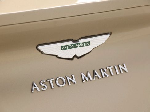 Used 2019 Aston Martin DB11 Volante RWD image 65