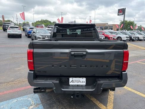 Used 2024 Toyota Tacoma TRD Off-Road AWD/4WD image 7