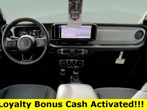 New 2025 Jeep Gladiator Sport image 15