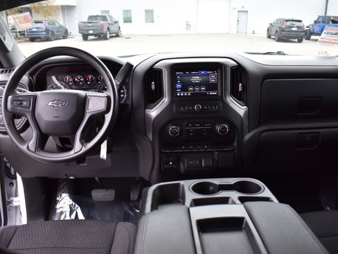 Used 2021 Chevrolet Silverado 1500 Custom Trail Boss w/ LPO, Dark Essentials Package image 27