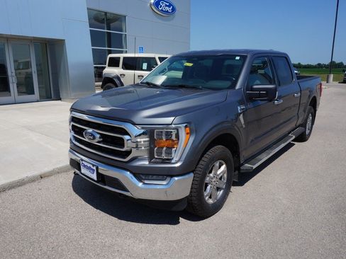 Used 2022 Ford F150 XLT w/ Equipment Group 302A High AWD/4WD image 7