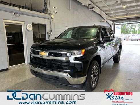 Used 2025 Chevrolet Silverado 1500 LT AWD/4WD image 1