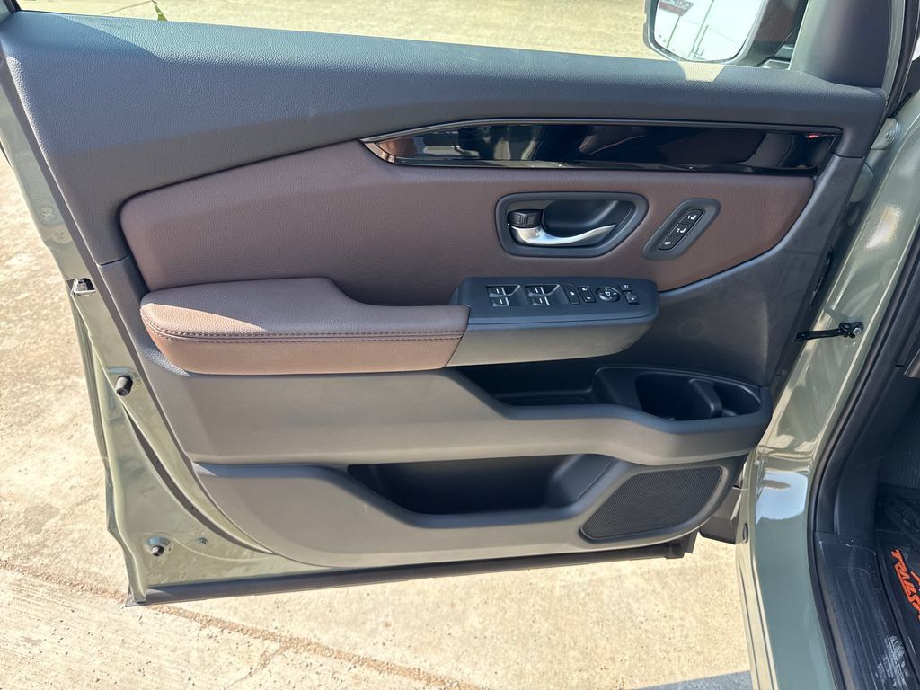 New 2026 Honda Pilot TrailSport image 11