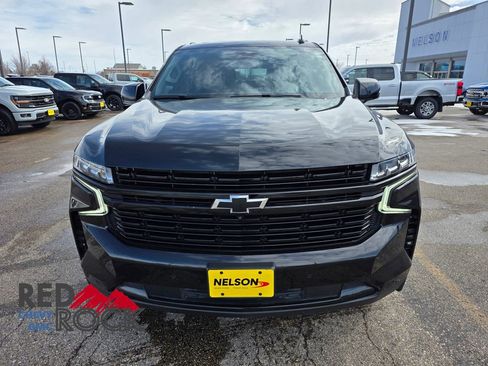 Used 2024 Chevrolet Suburban RST w/ Sport Performance Package AWD/4WD image 4