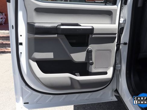 Used 2017 Ford F550 2WD Crew Cab Super Duty image 28