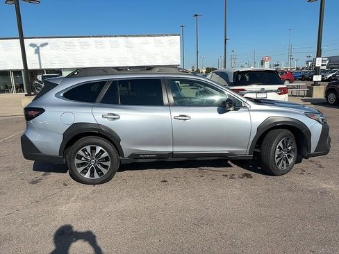 Used 2024 Subaru Outback Limited XT image 4