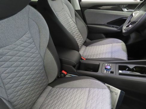 New 2026 Volkswagen Tiguan S FWD image 25