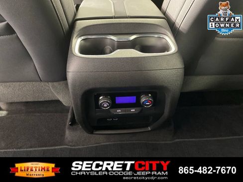Used 2026 Chevrolet Traverse Z71 AWD/4WD image 25