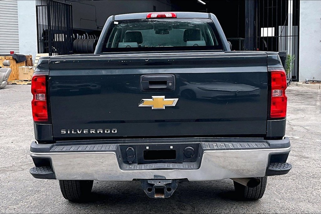 Used 2017 Chevrolet Silverado 2500 W/T RWD image 5