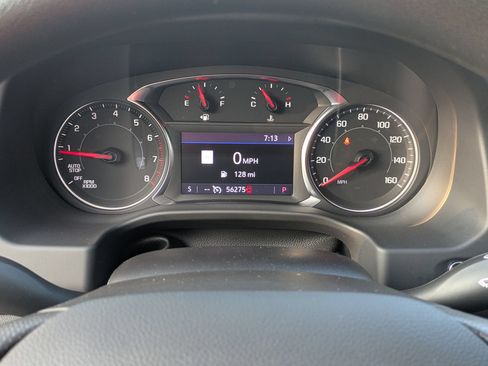 Used 2023 GMC Acadia SLE w/ Driver Convenience Package FWD image 19