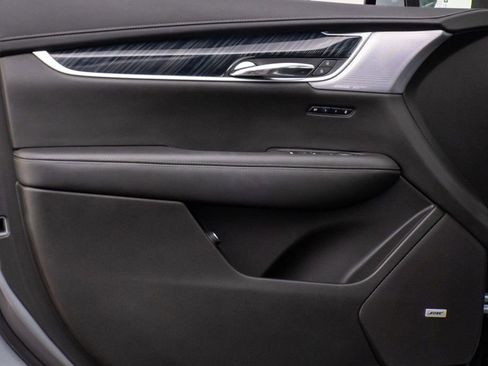 Certified 2023 Cadillac XT6 Premium Luxury w/ Technology Package image 15