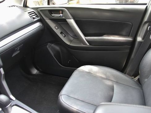 Used 2014 Subaru Forester 2.5i Limited AWD/4WD image 32