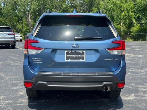 Used 2022 Subaru Forester Limited AWD/4WD image 6