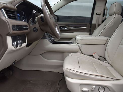 Used 2021 GMC Yukon Denali w/ LPO, Illumination Package image 13