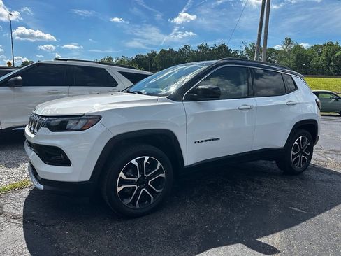 Used 2022 Jeep Compass Limited AWD/4WD image 4