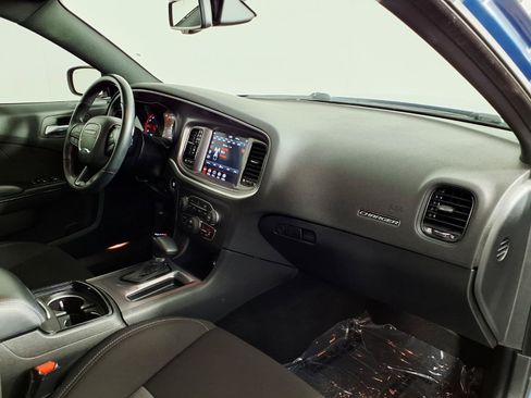 Used 2022 Dodge Charger GT w/ Blacktop Package RWD image 9