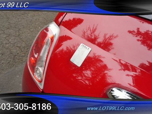 Used 2013 FIAT 500 Lounge w/ Luxury Leather Pkg FWD image 31