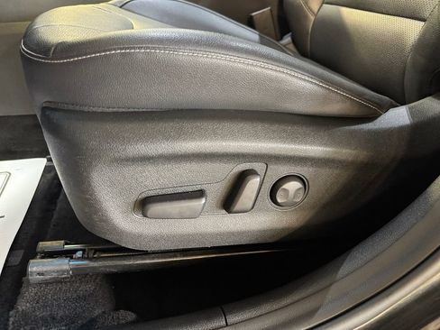 Used 2022 Kia Niro Touring Special Edition FWD image 13