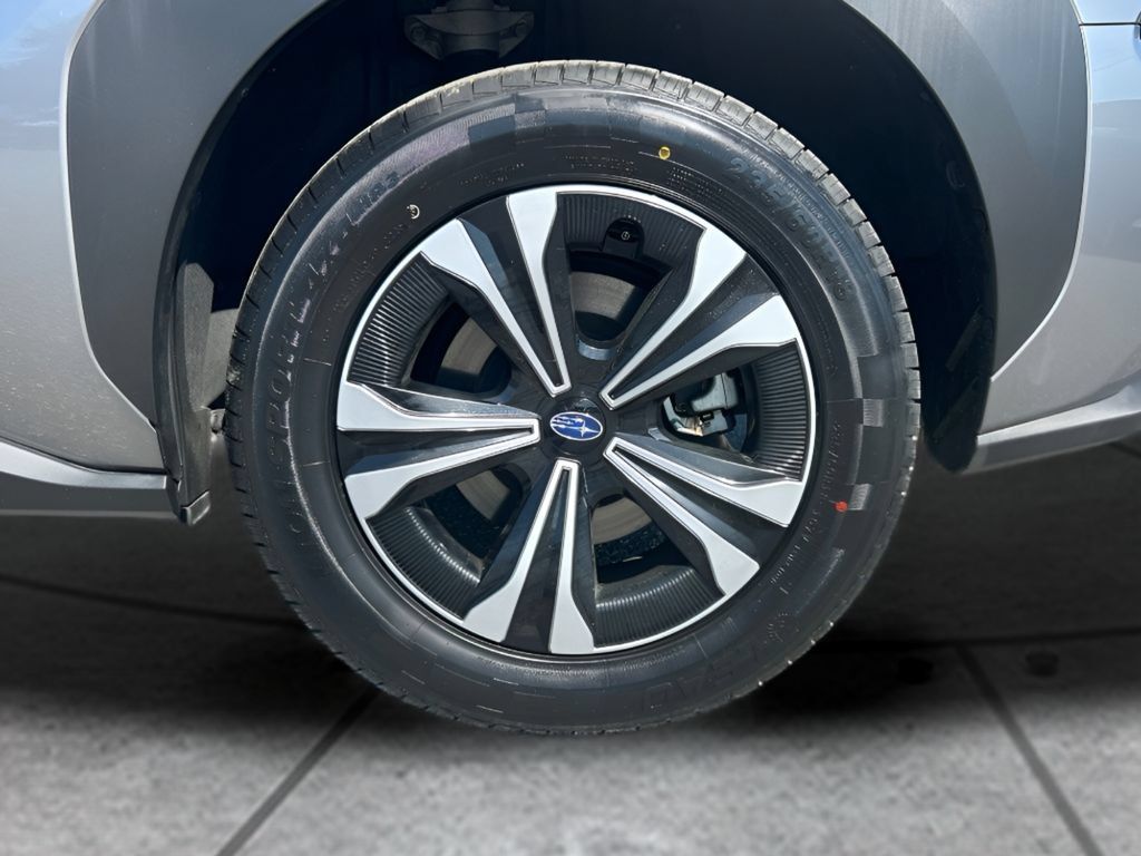 Used 2023 Subaru Solterra AWD image 31