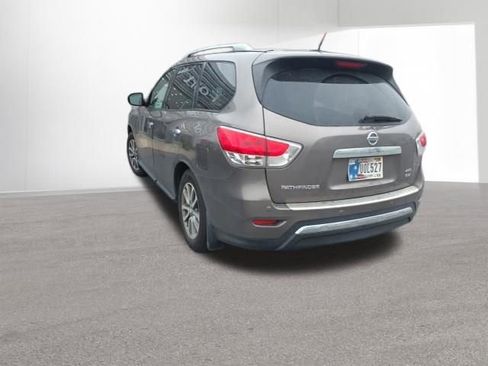 Used 2014 Nissan Pathfinder SV AWD/4WD image 8