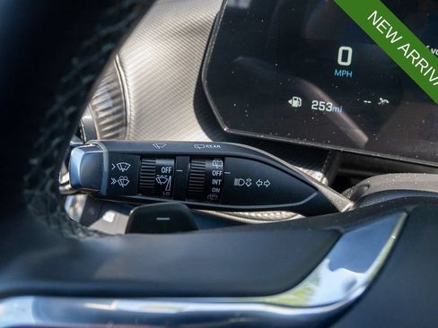 Used 2025 Chevrolet Equinox LT FWD image 13