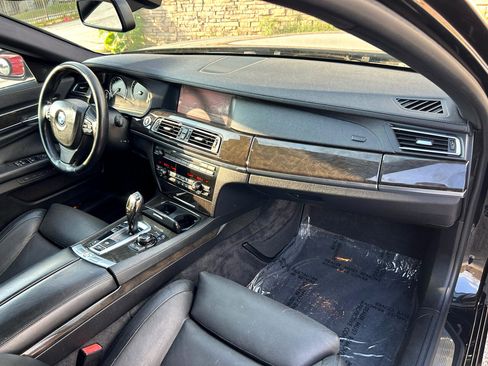 Used 2011 BMW 750Li image 12