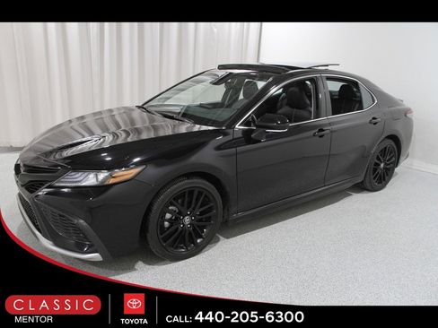 Certified 2022 Toyota Camry XSE image 3