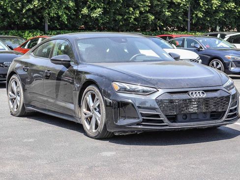 Used 2023 Audi e-tron GT Premium Plus AWD/4WD image 5