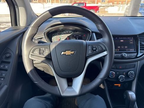 Used 2020 Chevrolet Trax LT w/ Driver Confidence Package image 14