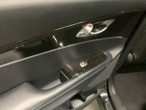 Used 2019 Kia Sorento LX image 11