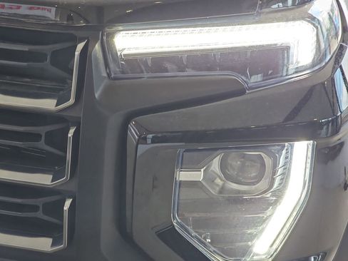 Used 2023 GMC Canyon AT4 w/ AT4 Premium Package AWD/4WD image 35