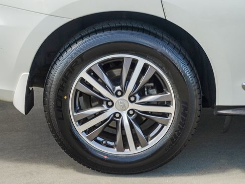Used 2019 INFINITI QX60 Luxe w/ Essential Package FWD image 12