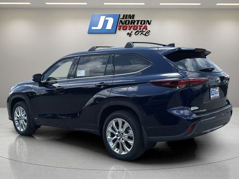 New 2026 Toyota Highlander Limited AWD/4WD image 7